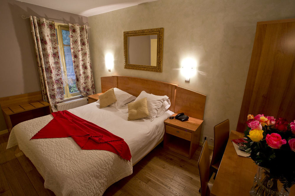 Hostellerie Du Lys Lamorlaye المظهر الخارجي الصورة