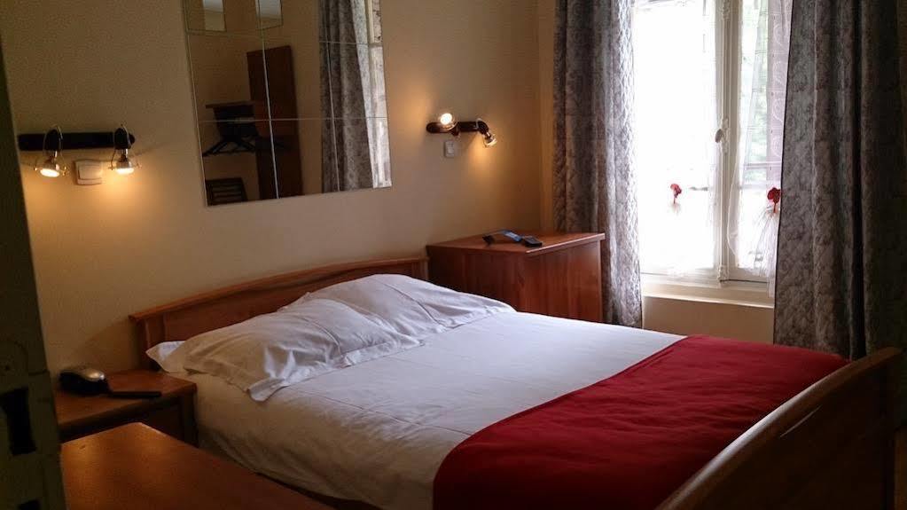Hostellerie Du Lys Lamorlaye المظهر الخارجي الصورة